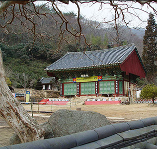 Winter at the Daewonsa Temple